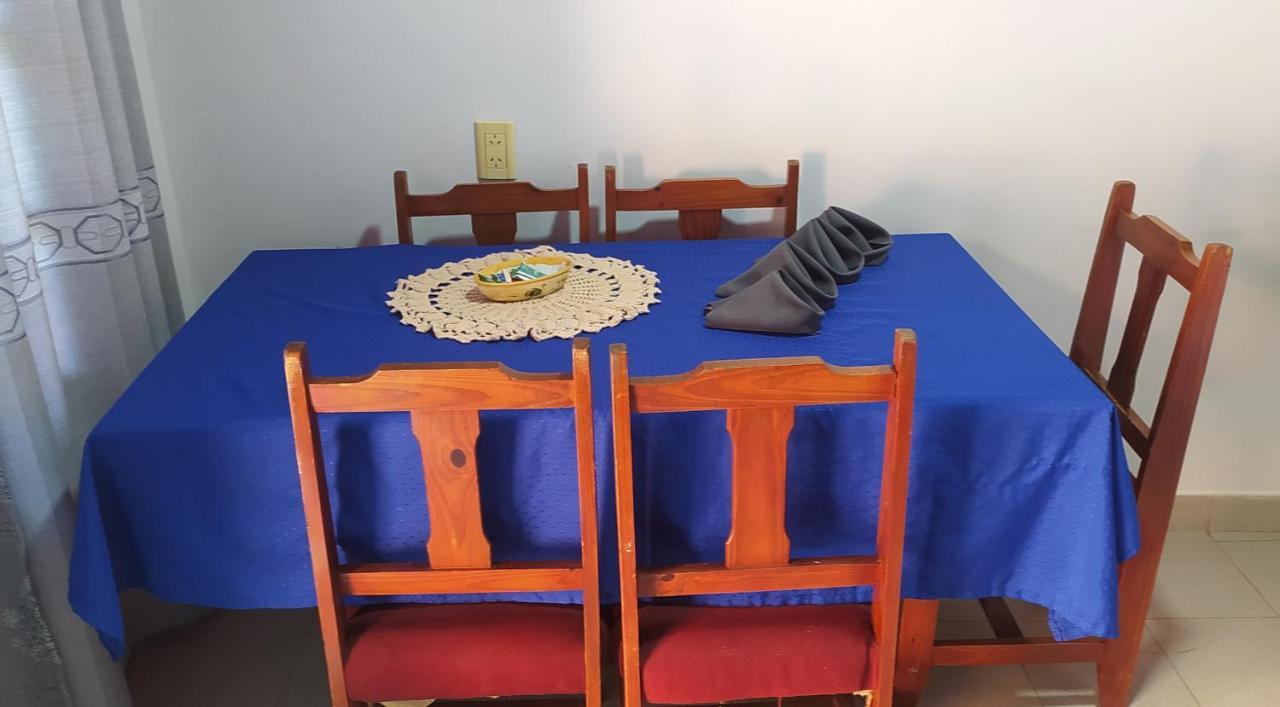 Miguel Departamentos 1 Apartment ปูแอร์โตอีกวาซู ภายนอก รูปภาพ