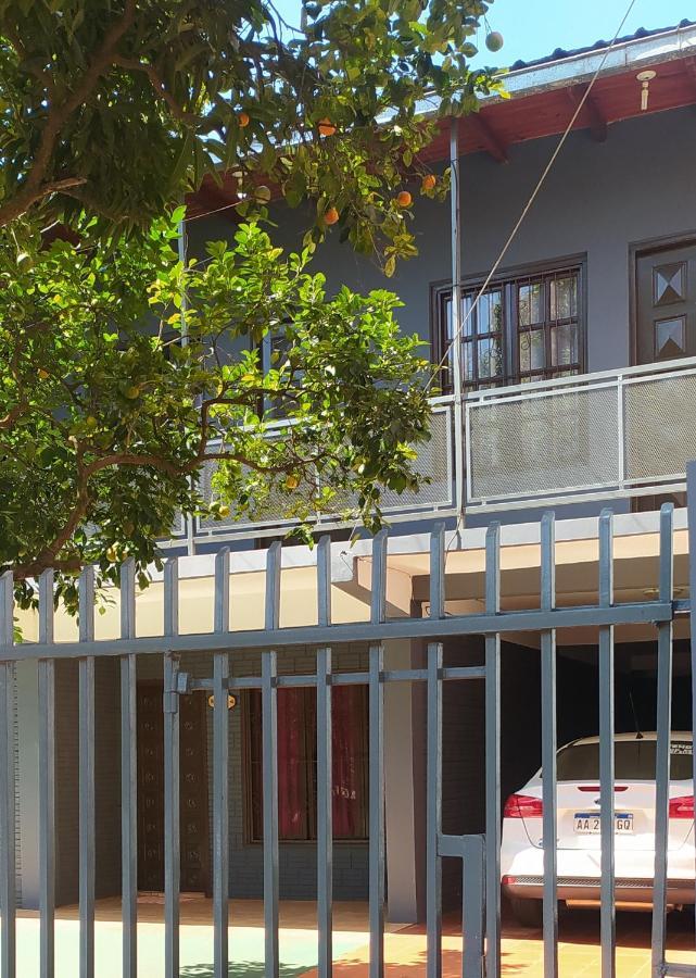 Miguel Departamentos 1 Apartment ปูแอร์โตอีกวาซู ภายนอก รูปภาพ